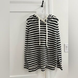 Gap white and black knit hooded oversized sweater